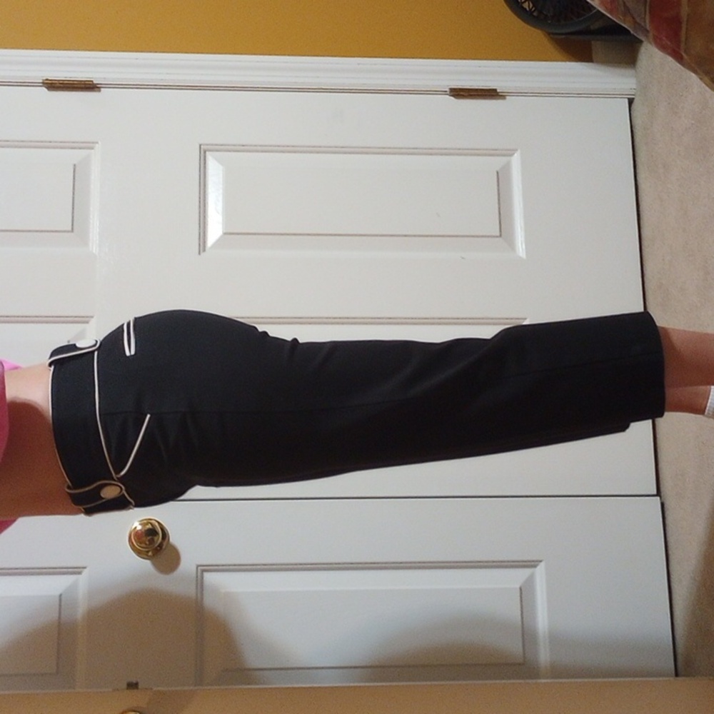 INC Black Capris with White Trim - Picture 10 of 10